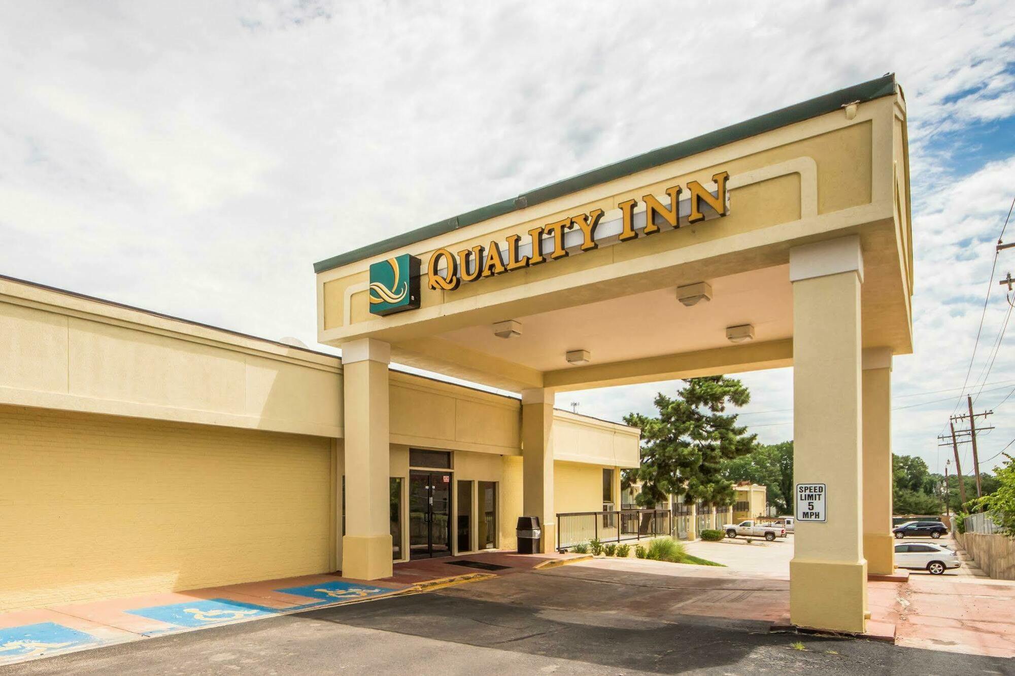 Quality Inn Ponca City Route 77 Eksteriør billede